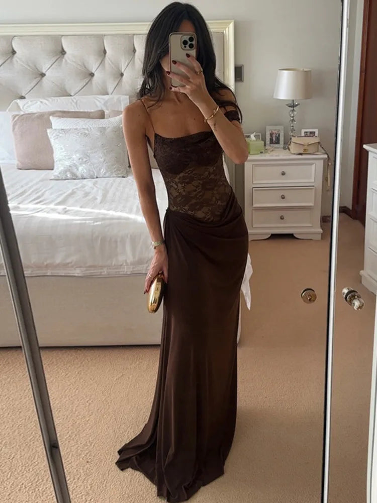 Cocktail Bomb - Long lace dress
